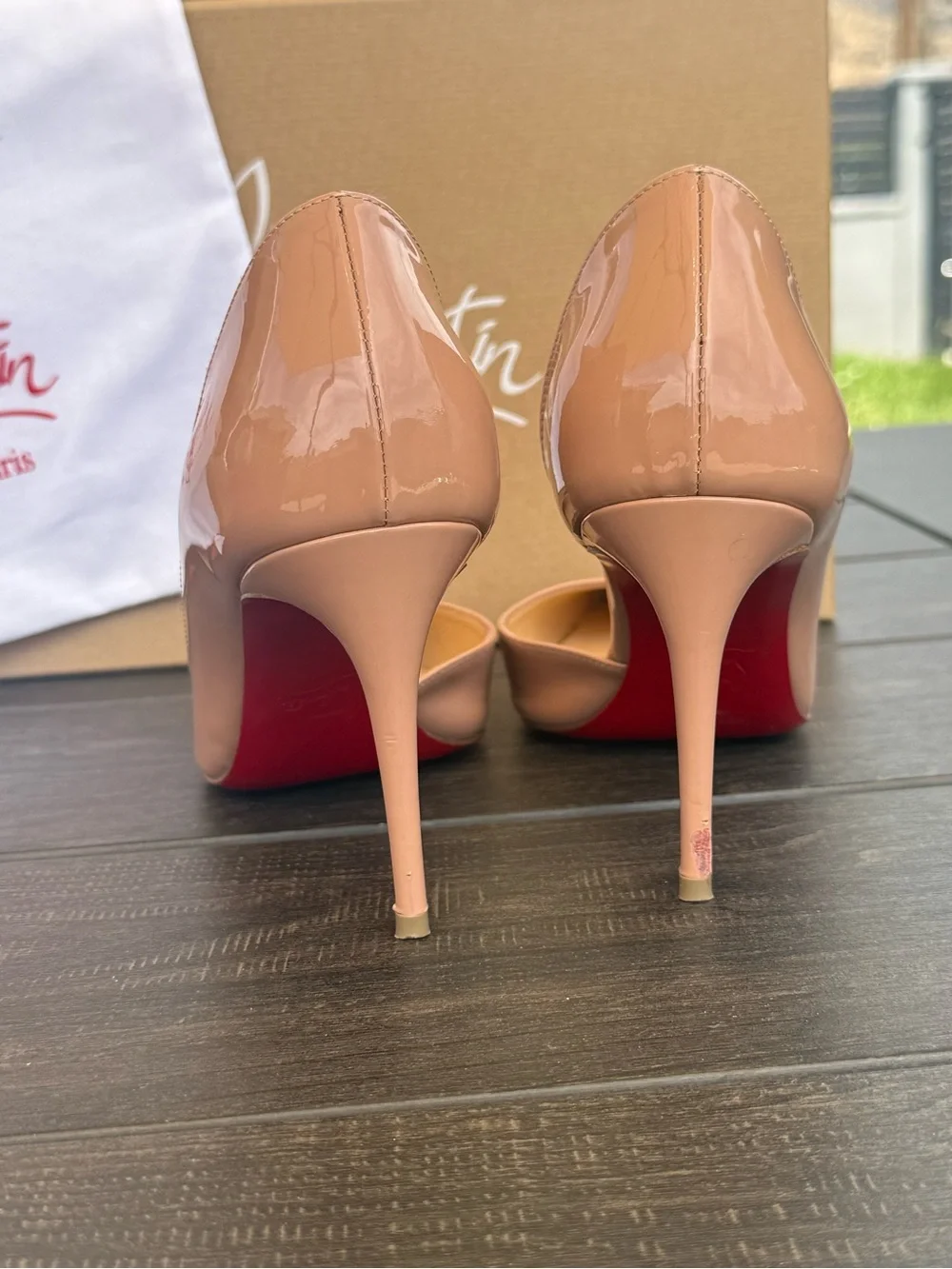 Christian Louboutin Iriza 85 Blush Nude Patent Pumps – Size 37.5